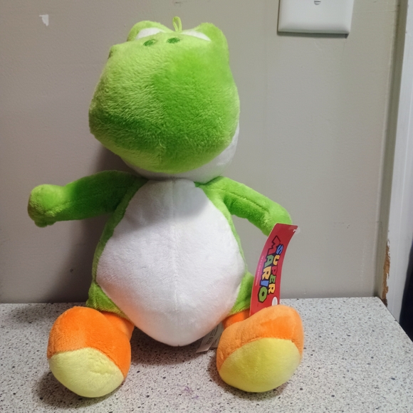 Nintendo Super Mario Yoshi Plush Toy - Picture 4 of 10